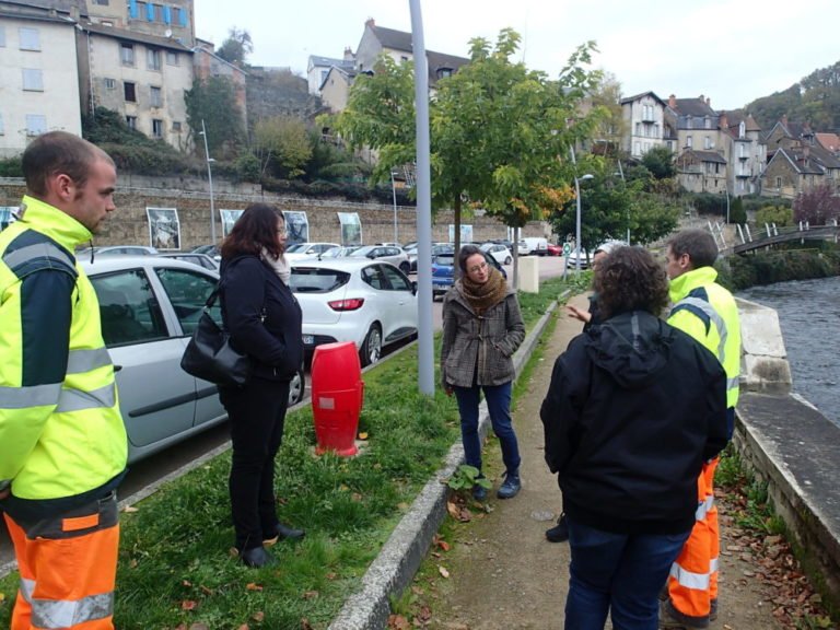 Visite du centre-bourg de Champagnat avec les élues et l’agent municipal